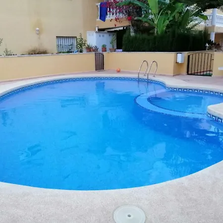 Wonderful Clean 16 Sleeper House At Beach